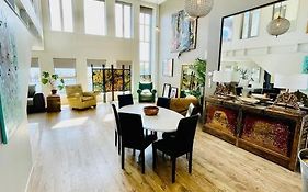 Stunning New York Loft Gallery