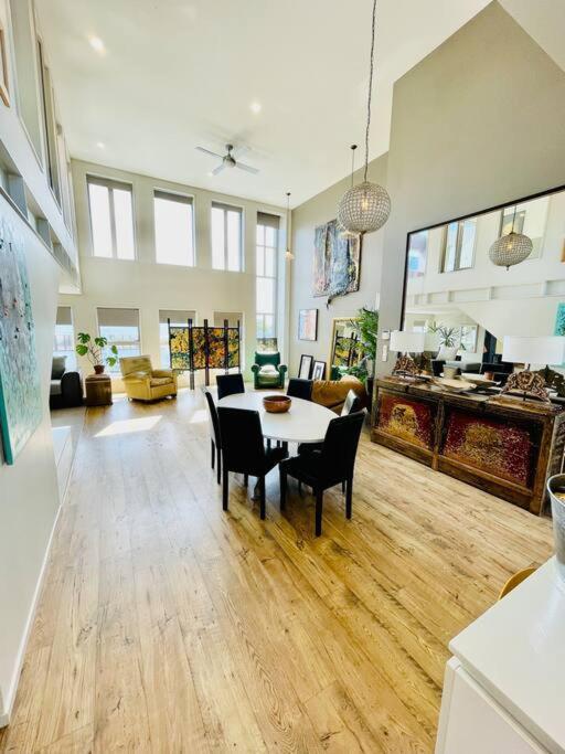 Stunning New York Loft Gallery 基督城 外观 照片